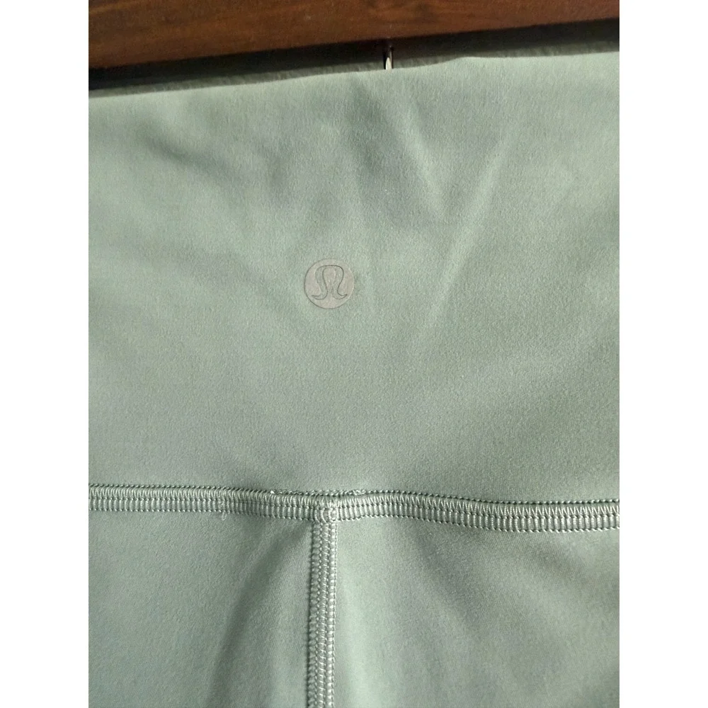 Lululemon Wunder Train High-Rise Tight 23
